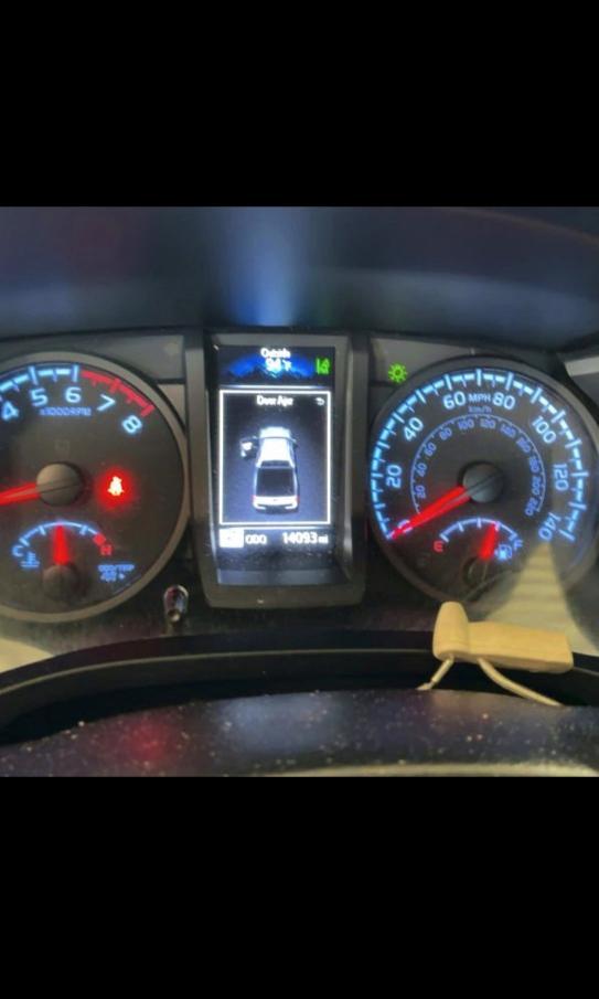 2023 Toyota Tacoma sr V6