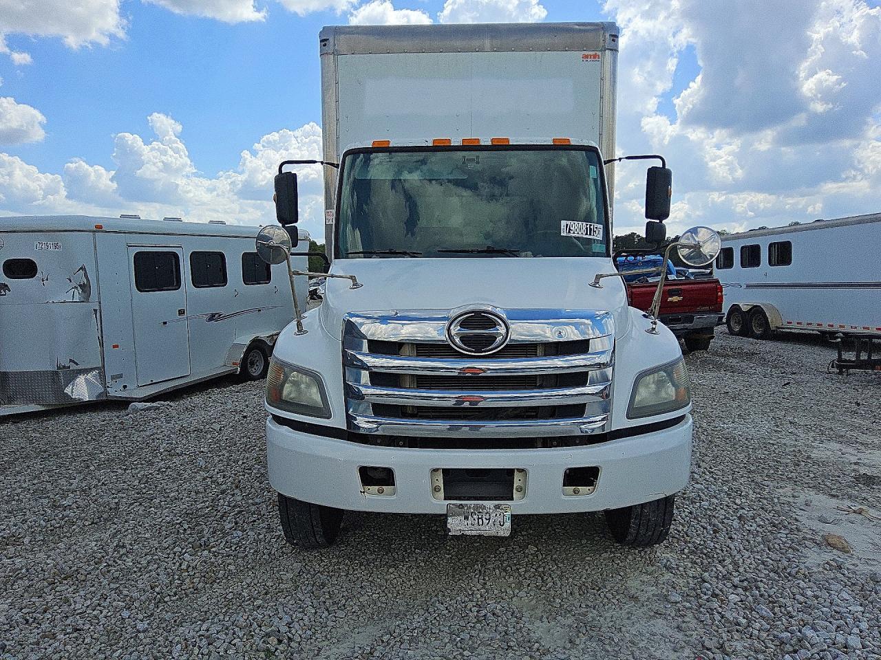 2019 Hino 258/268 BOX Truck