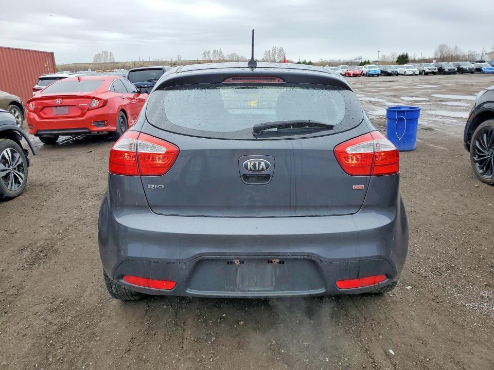 2015 KIA Rio lx