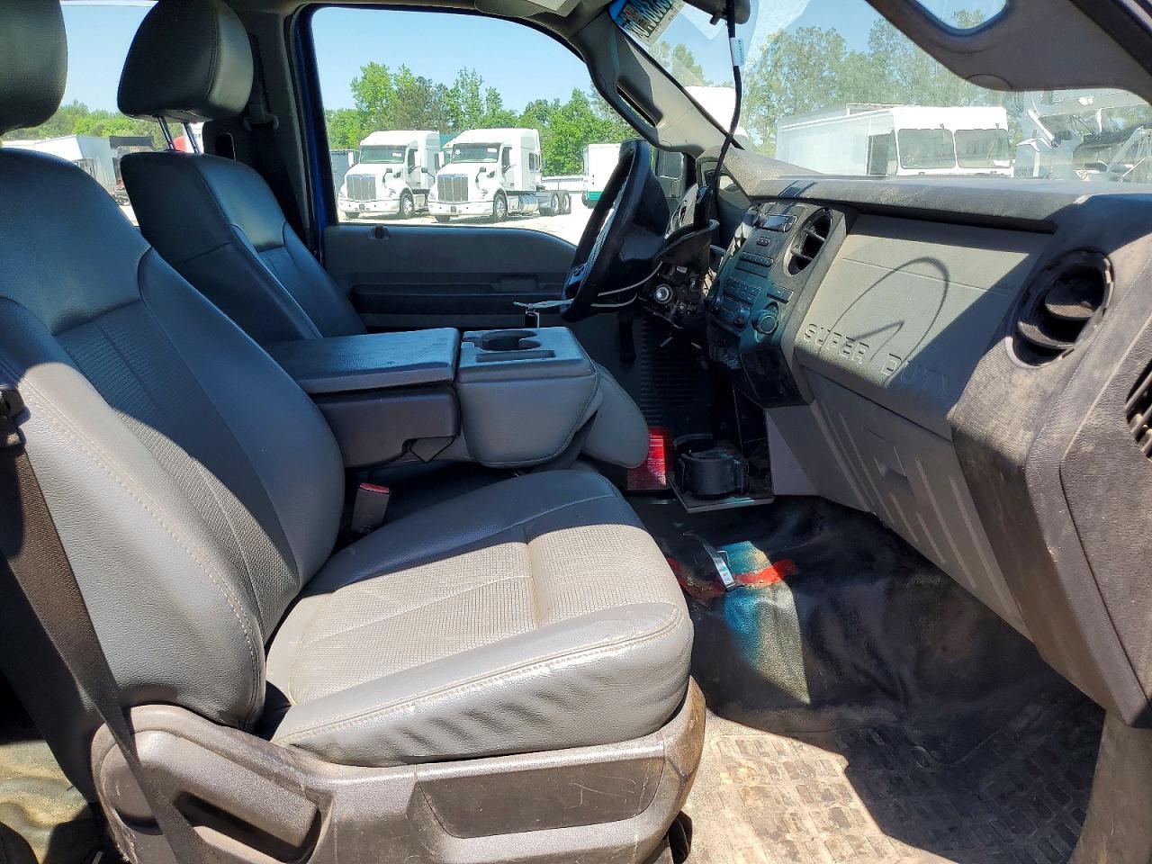 2016 Ford F450 Super Duty Dump Truck