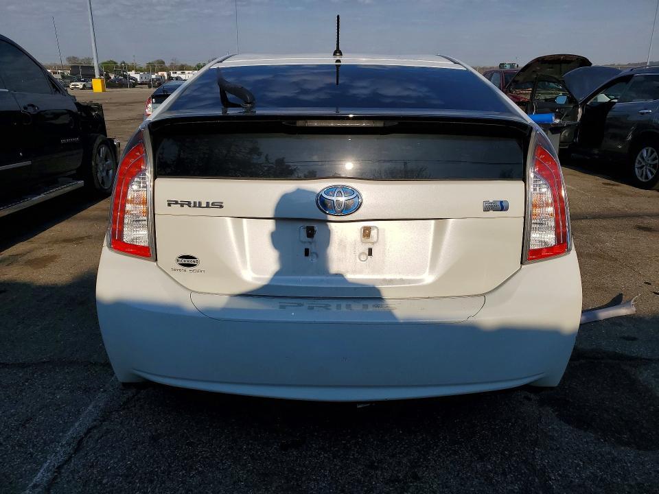 2014 Toyota Prius two