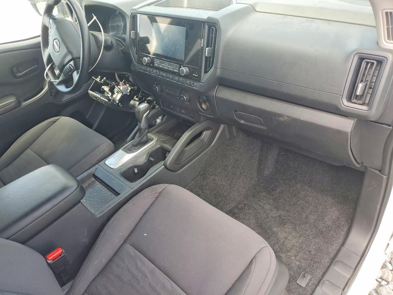 2025 Nissan Frontier S