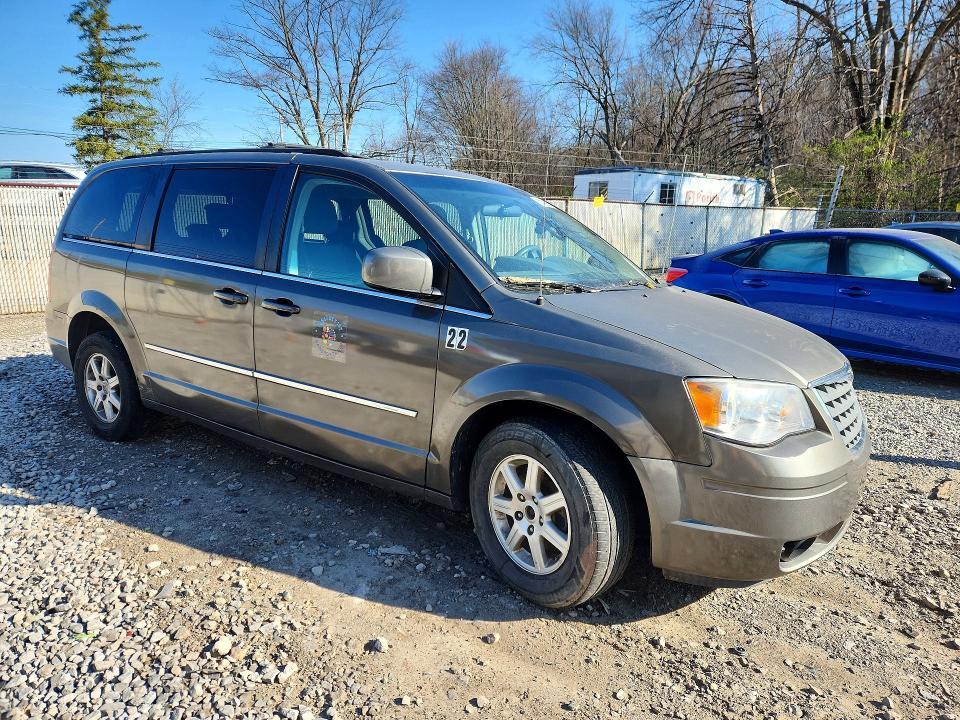 2010 Chrysler Town and Country