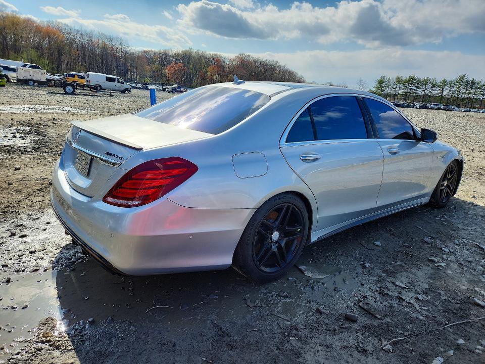2015 Mercedes-Benz S 550
