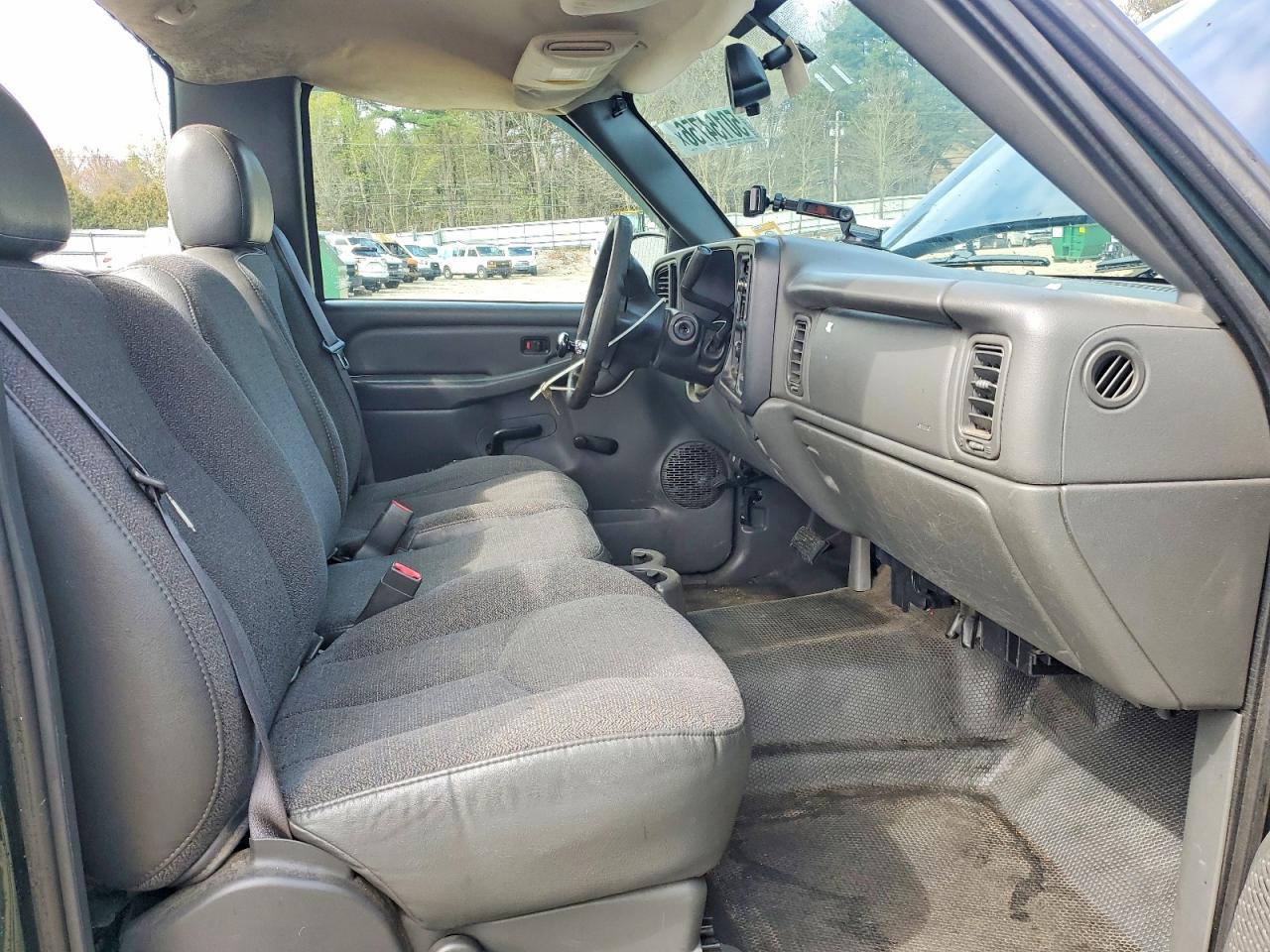 2004 Chevrolet Silverado C1500