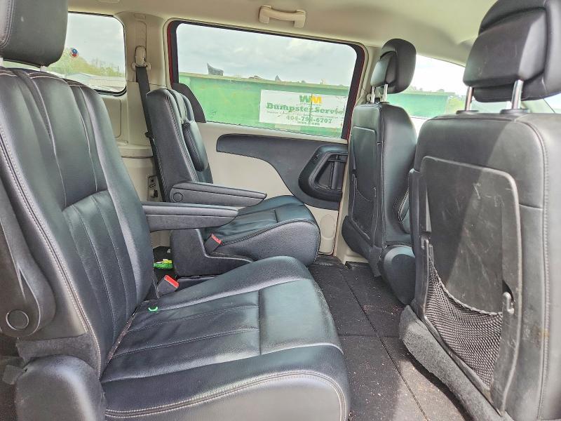 2013 Chrysler Town & Country Touring