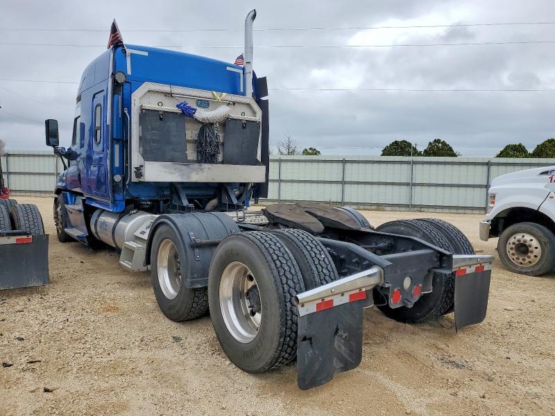 2015 Freigliner 2015 Freightliner Cascadia Semi Truck