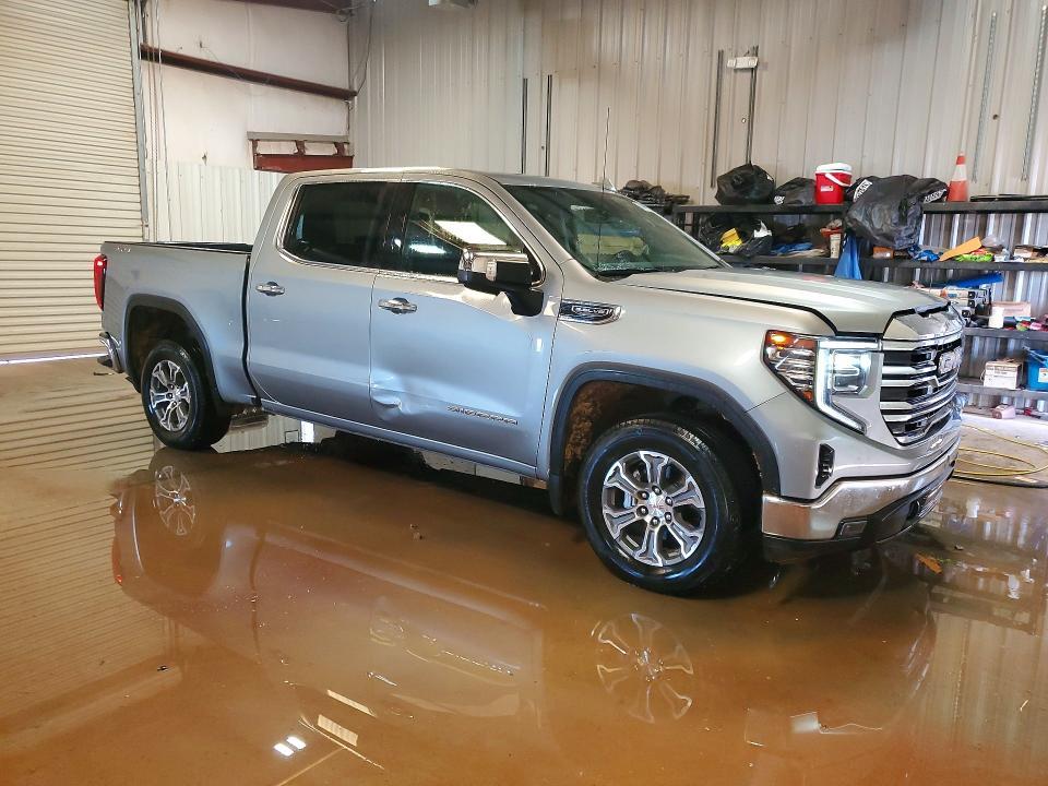 2025 GMC Sierra K1500 SLT