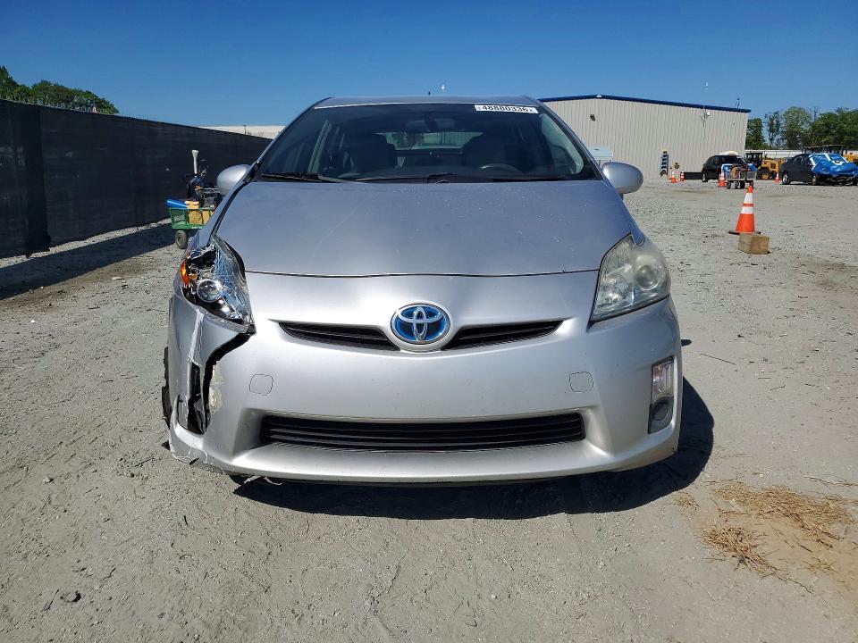 2010 Toyota Prius ii