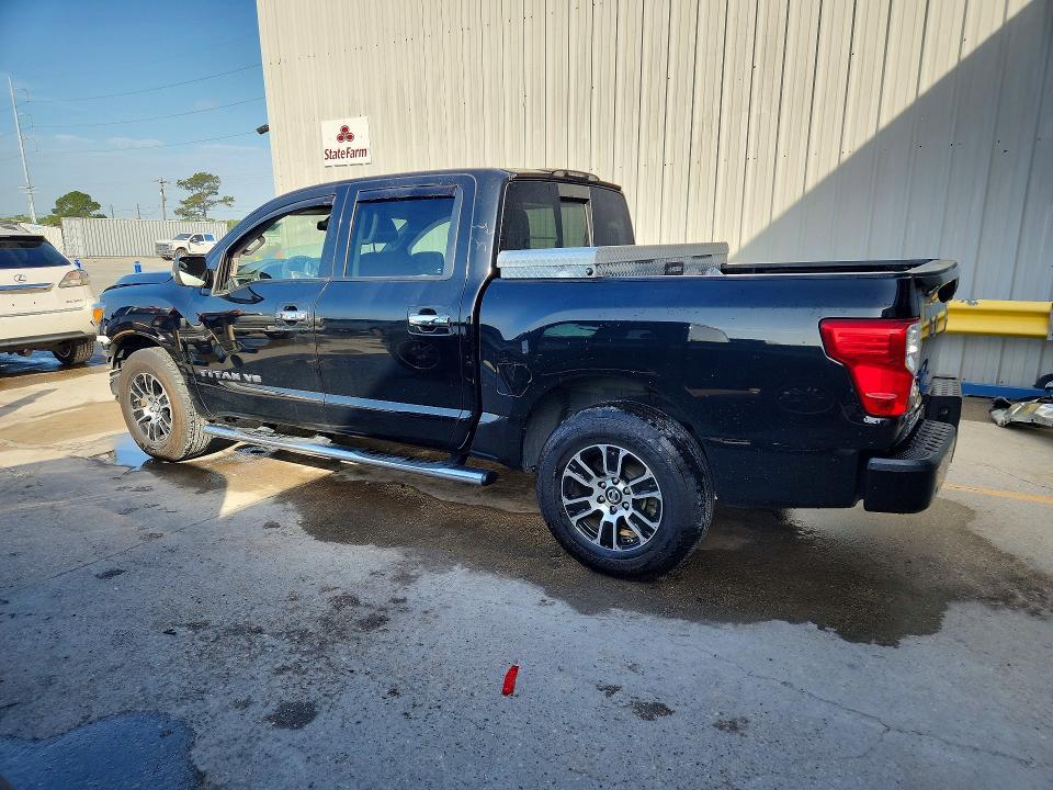 2020 Nissan Titan SV