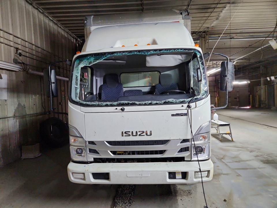 2024 Isuzu NPR HD BOX Truck