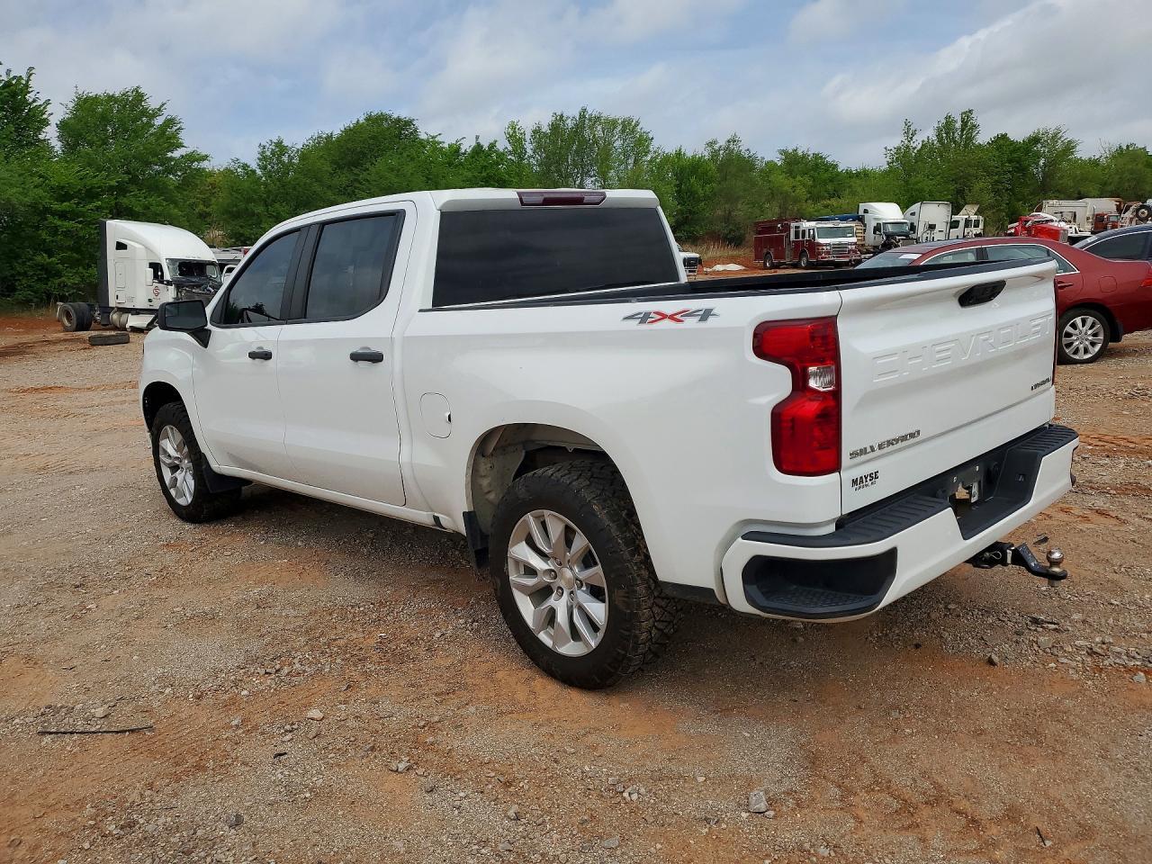 2022 Chevrolet Silverado K1500 Custom