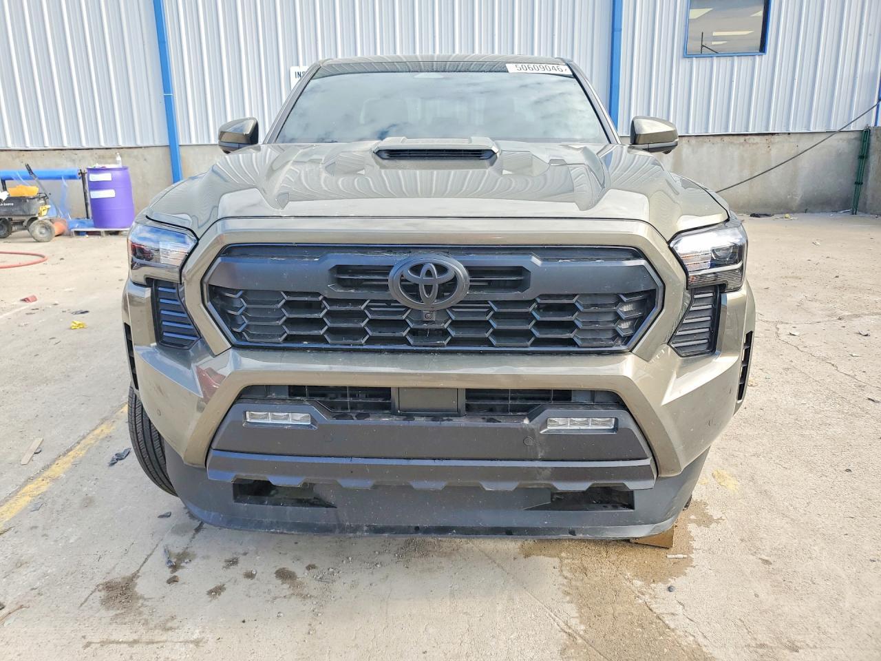 2025 Toyota Tacoma TRD Sport HV