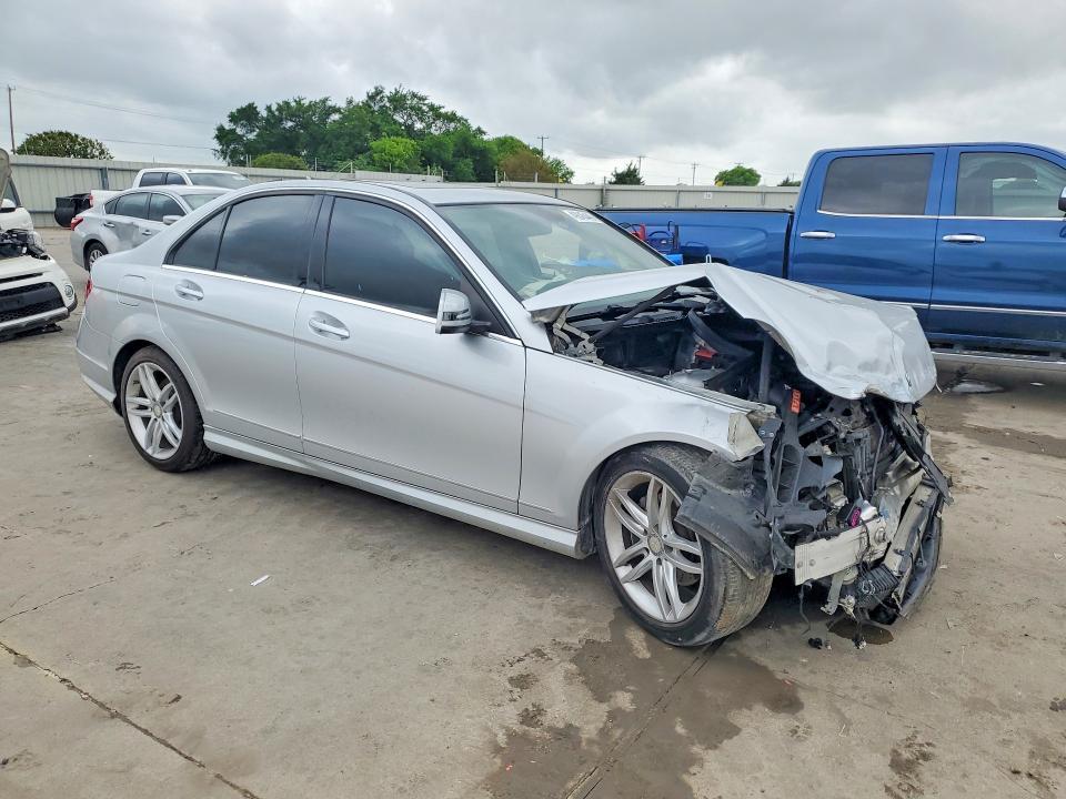 2013 Mercedes-Benz C 250