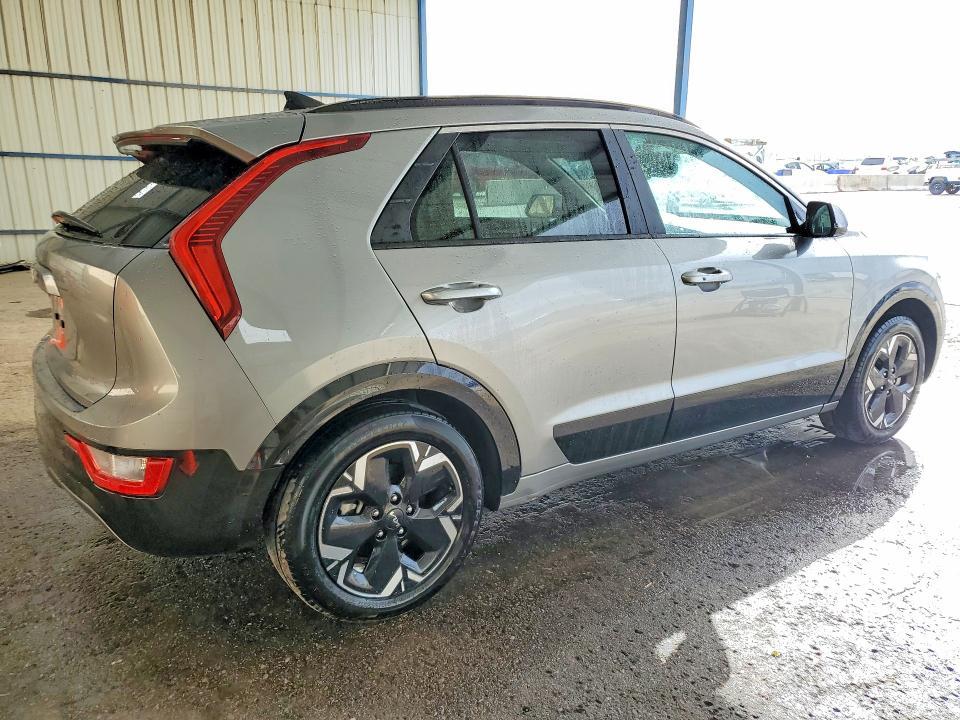 2023 KIA Niro Wind