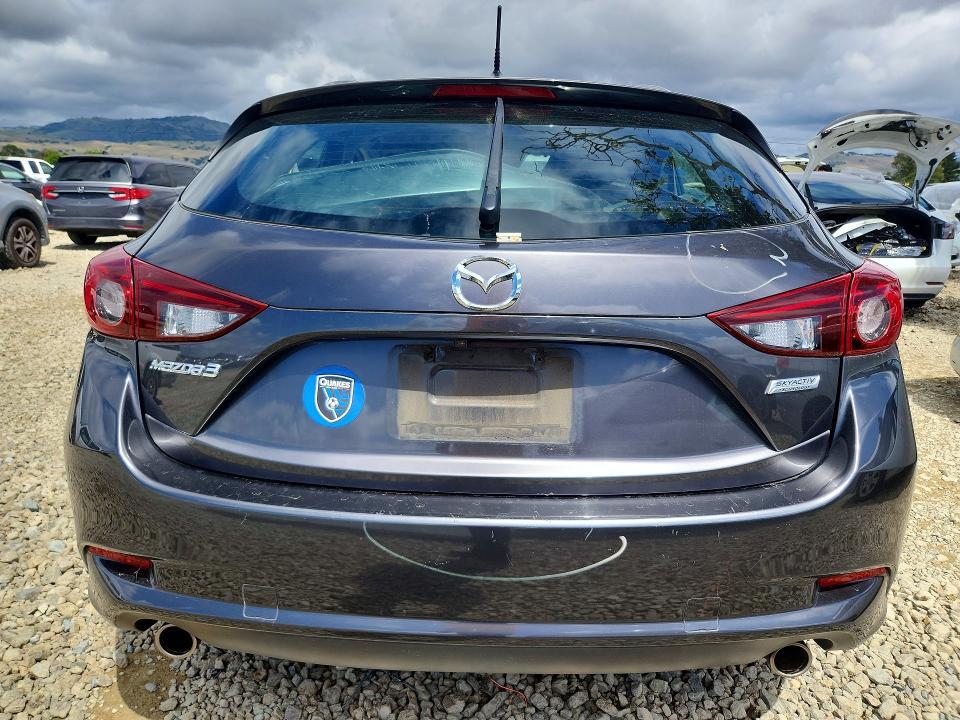 2018 Mazda 3 Touring