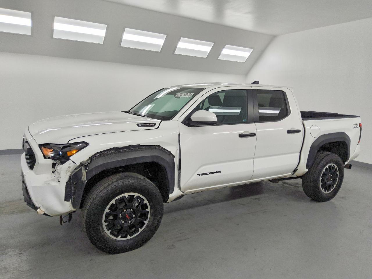 2025 Toyota Tacoma TRD OFF-ROAD HV