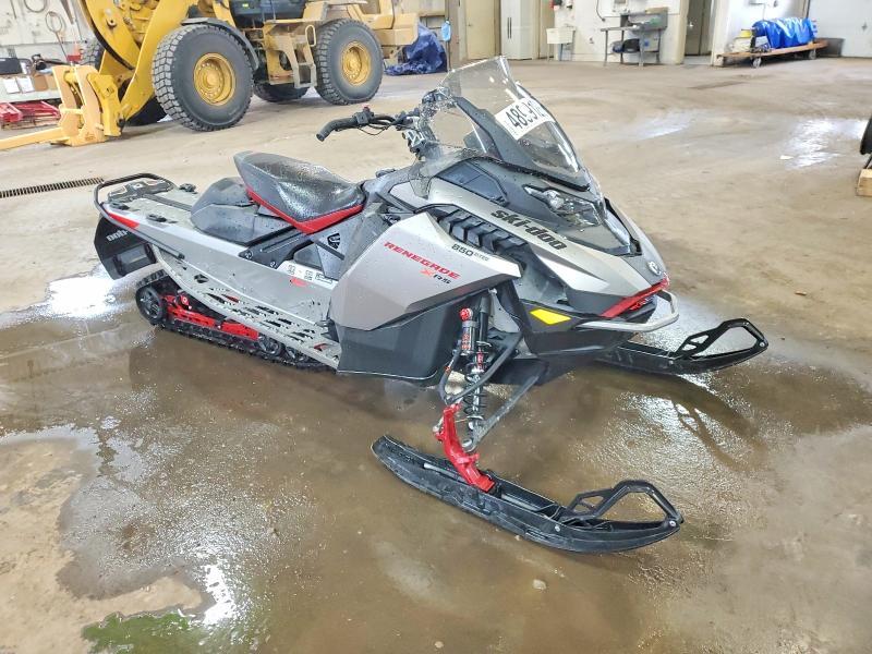 2023 Skidoo Renegade XRS