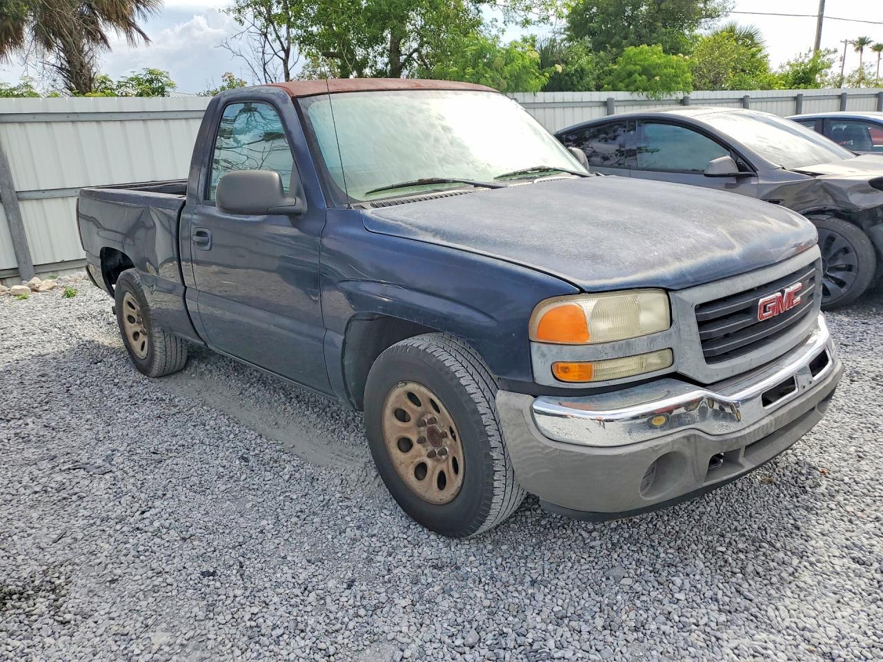 2005 GMC New Sierra C1500