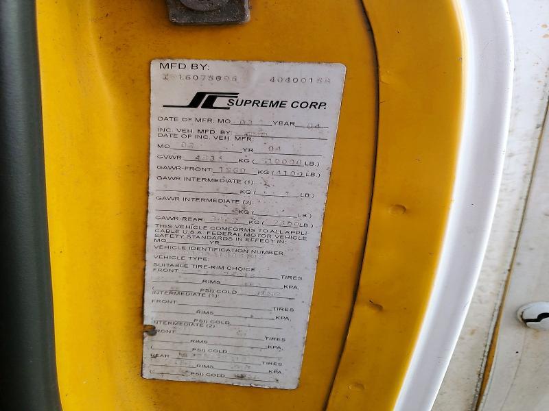 2004 GMC Savana box Truck