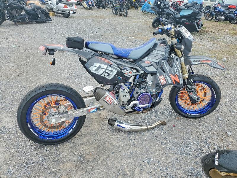 2020 Suzuki DR-Z400 SM