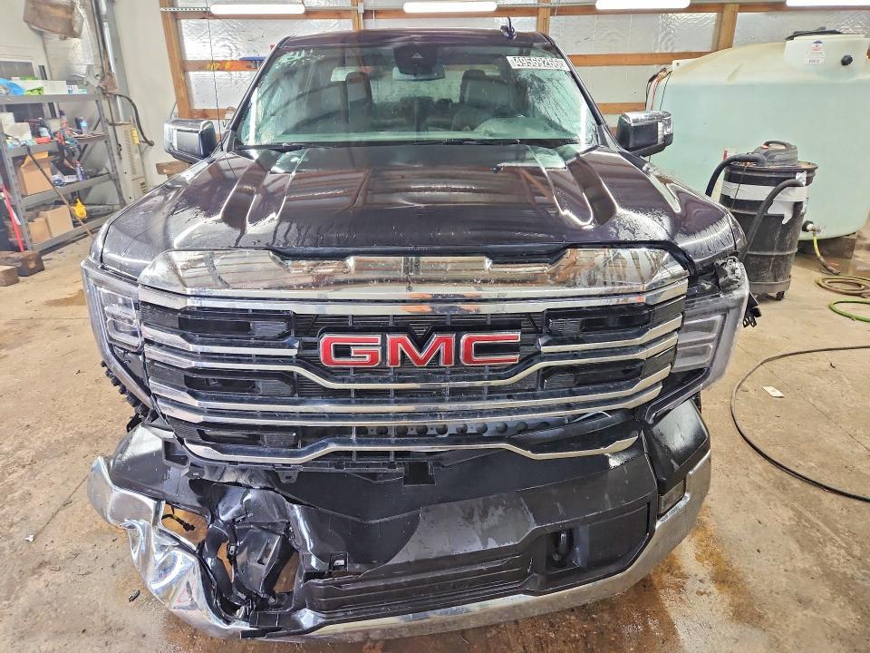2025 GMC Sierra C1500 slt