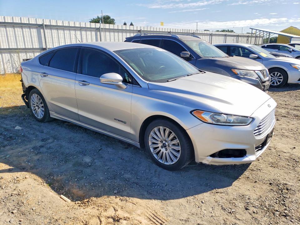 2016 Ford Fusion se Hybrid