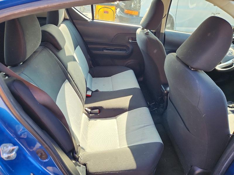 2015 Toyota Prius c Three