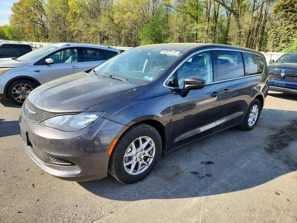 2023 Chrysler Voyager lx