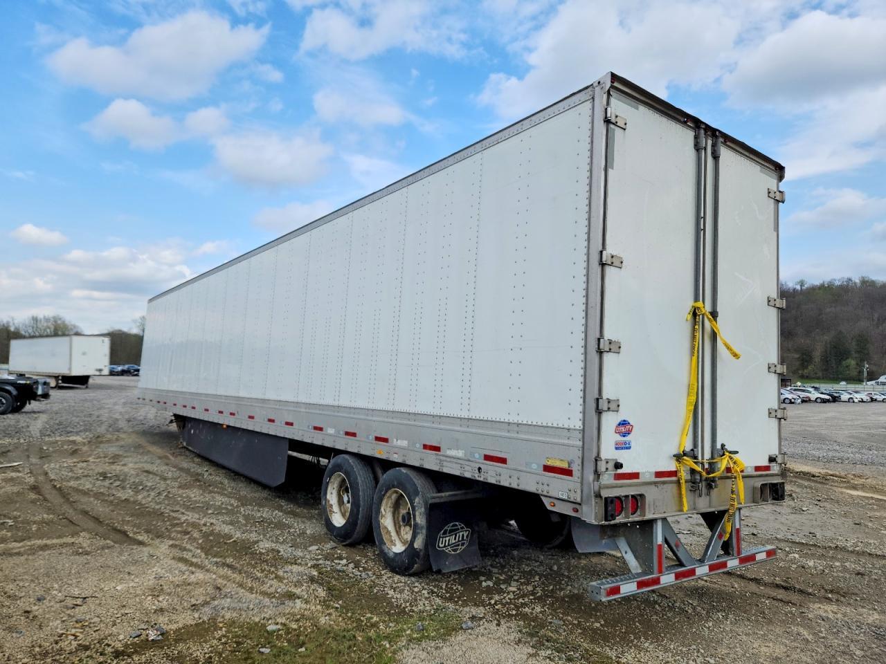 2021 Utility VS2DX DRY Van Trailer
