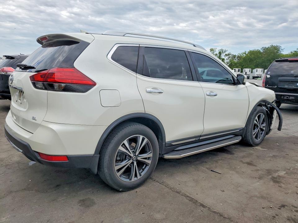 2017 Nissan Rogue sl