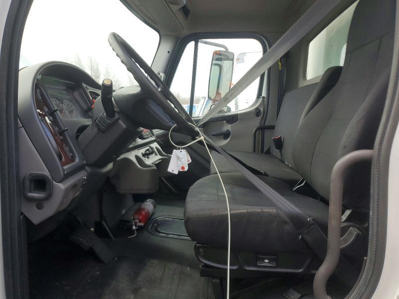 2020 Freigliner 2020 Freightliner Business Class M2 Refrigerated B