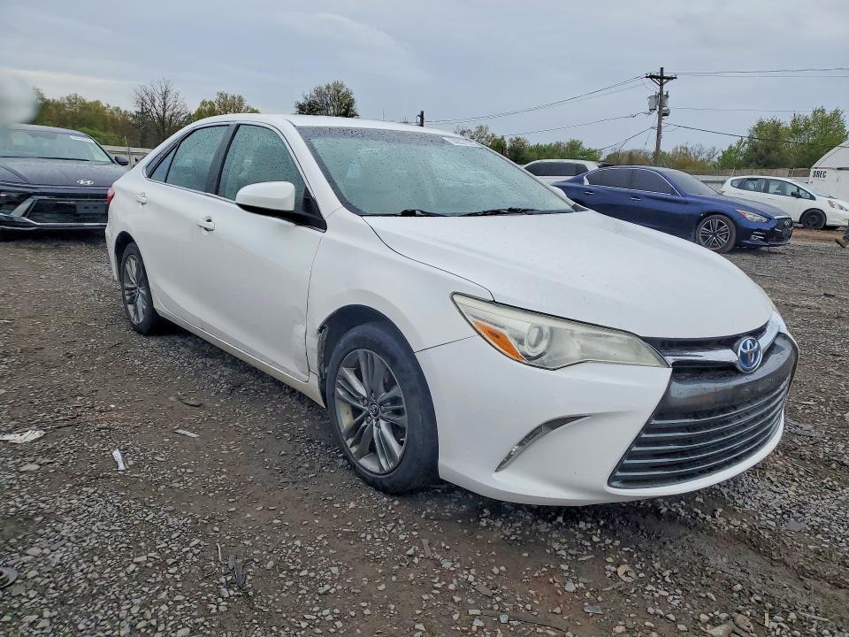 2017 Toyota Camry Hybrid le