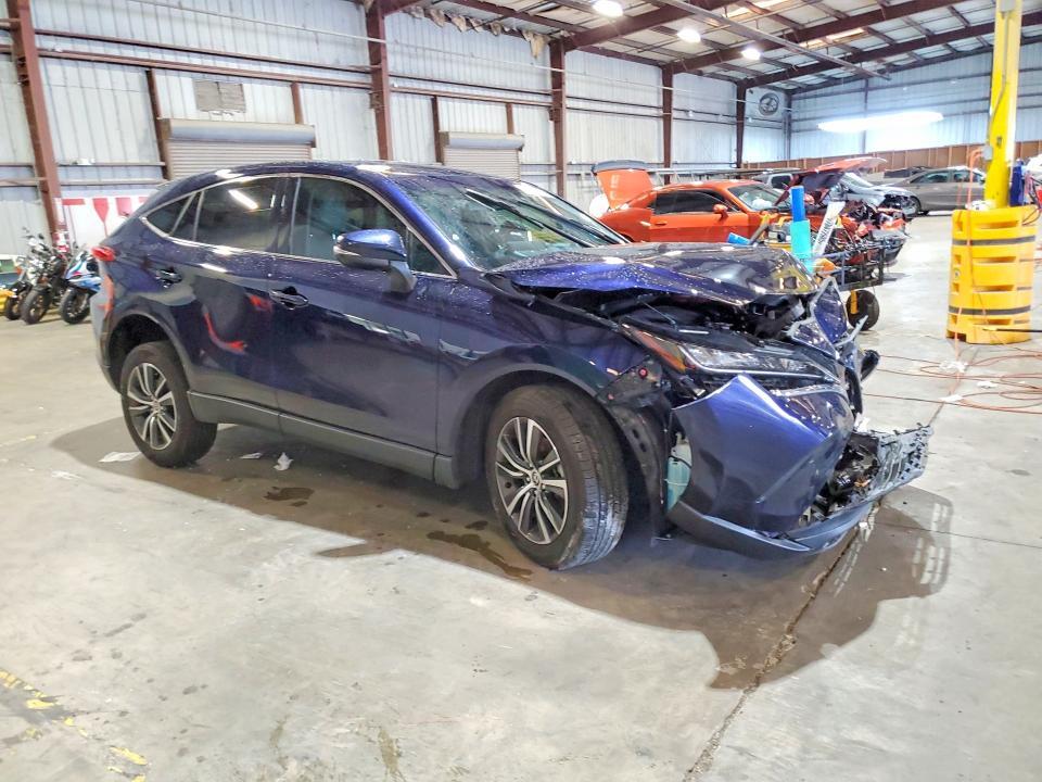 2022 Toyota Venza le