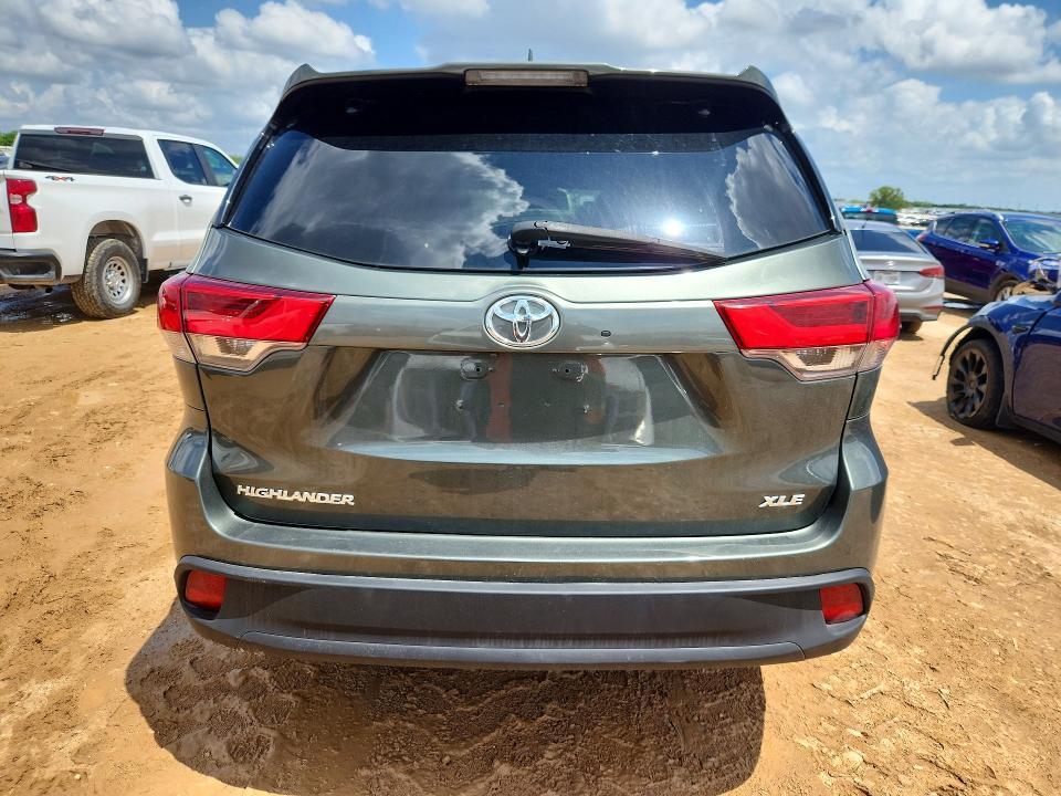 2019 Toyota Highlander xle