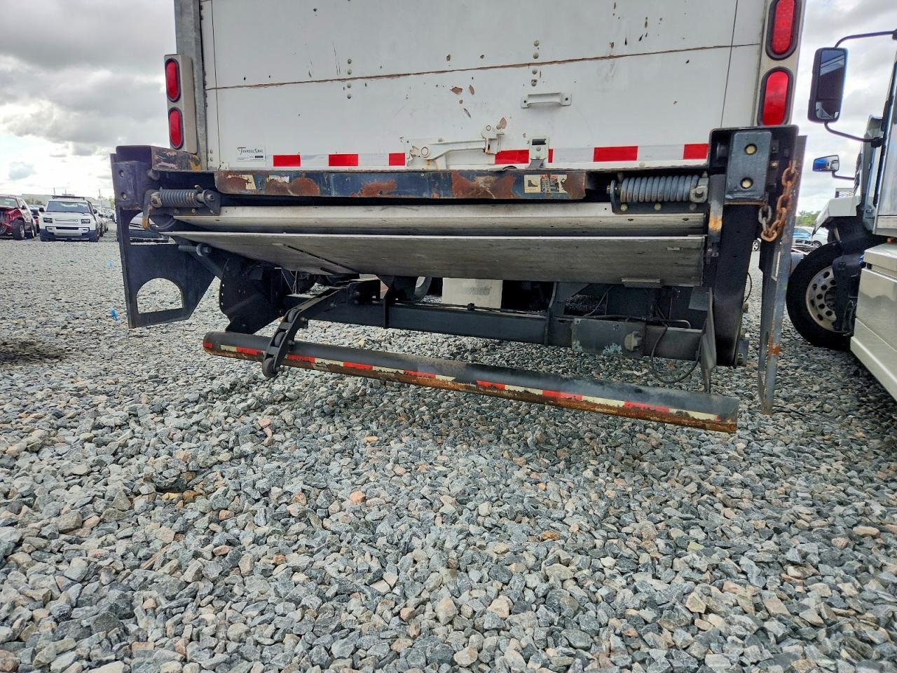 2016 Strick 28x102 2016 Strick DRY Van Trailer
