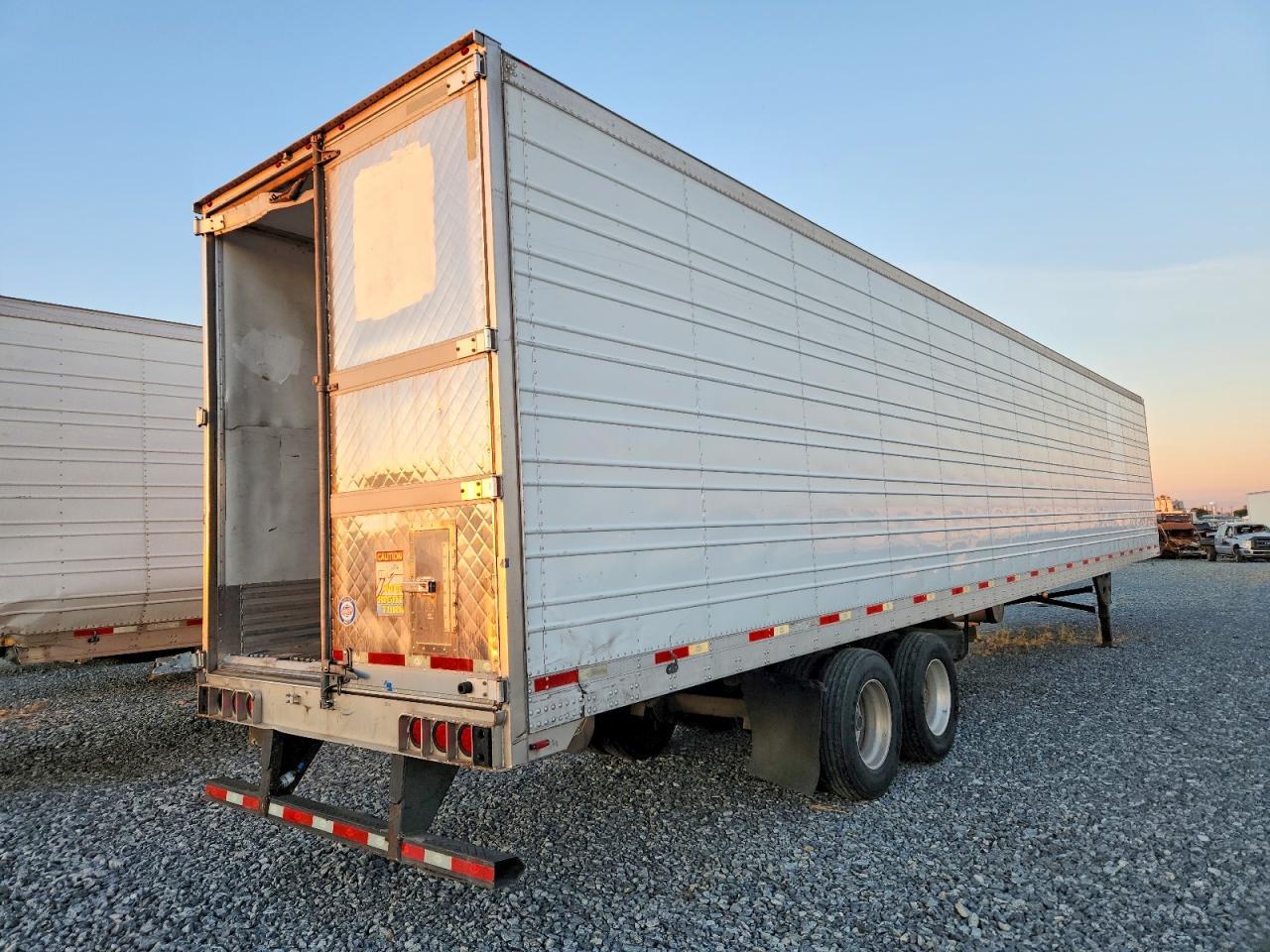 2021 Utility VS2RA Refrigerated Van Trailer