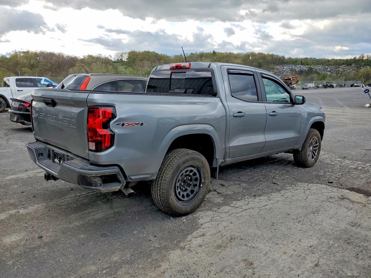 2024 Chevrolet Colorado LT