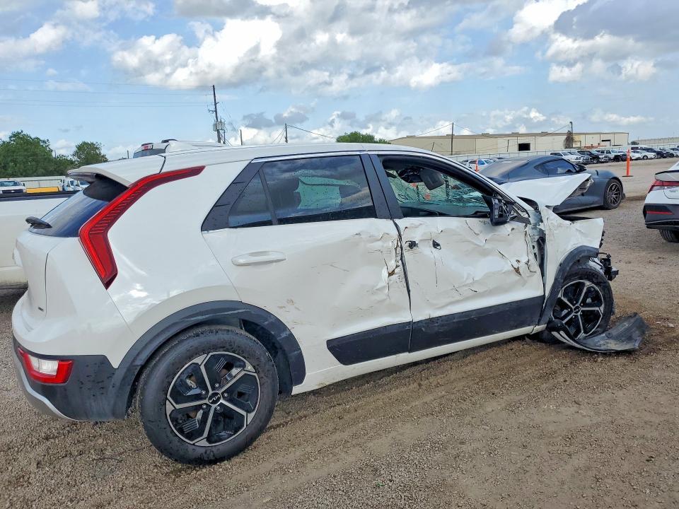 2026 KIA Niro lx