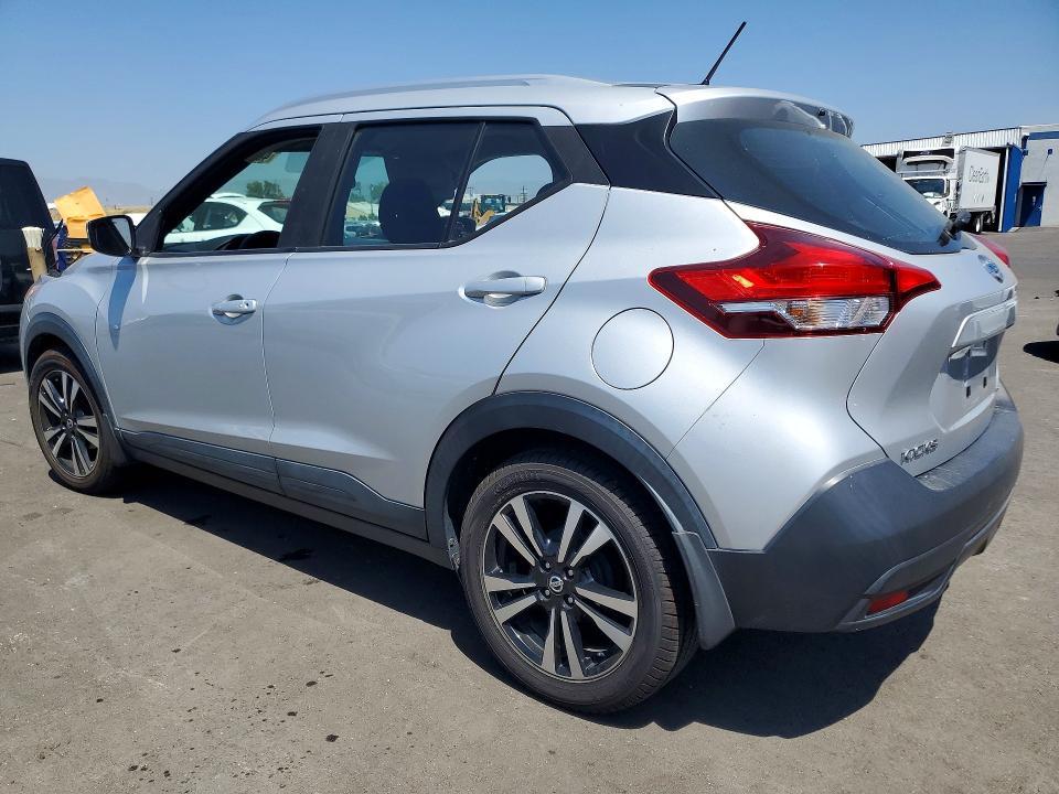 2018 Nissan Kicks sv