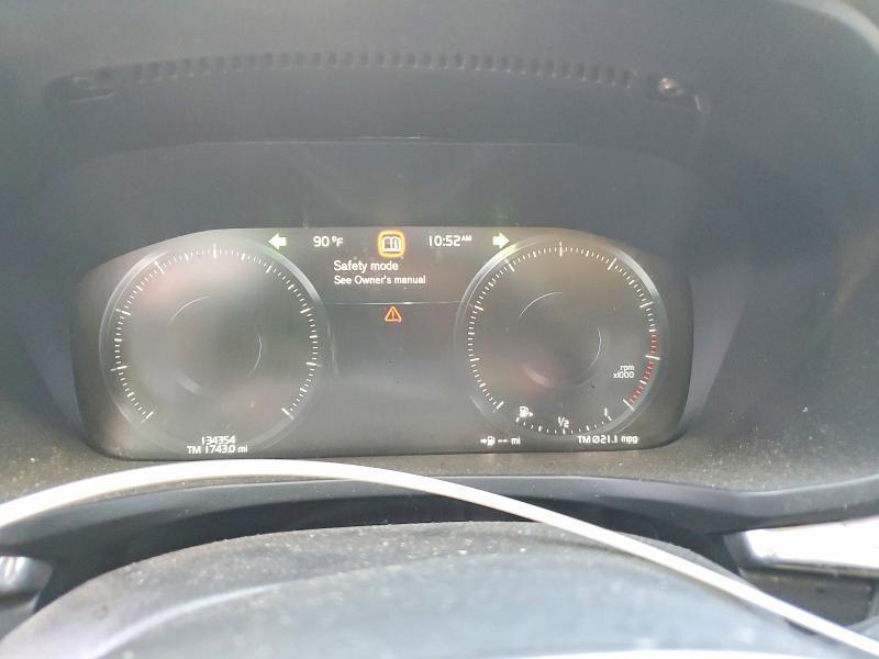 2020 Volvo S60 T6 Momentum