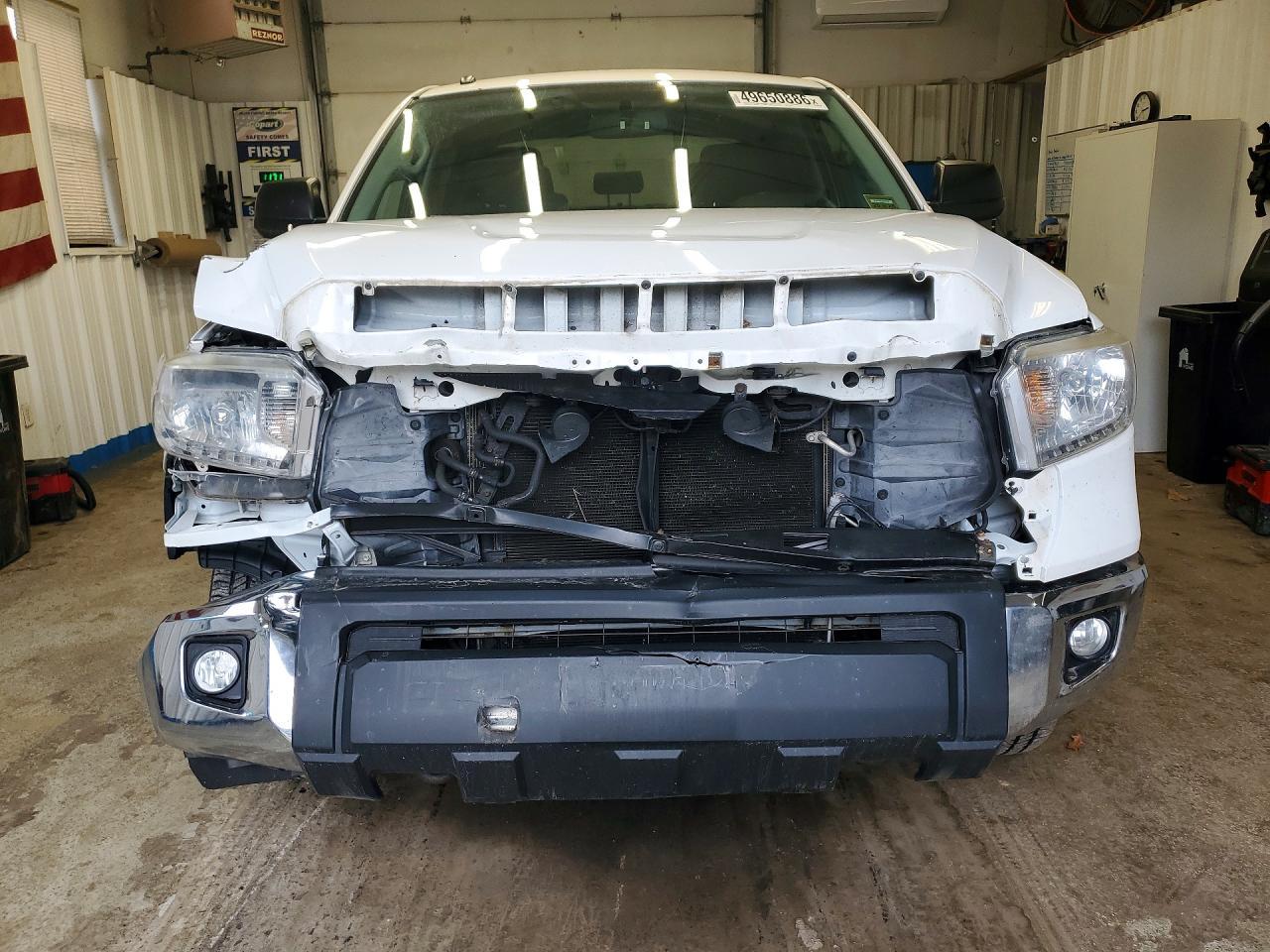 2015 Toyota Tundra SR5