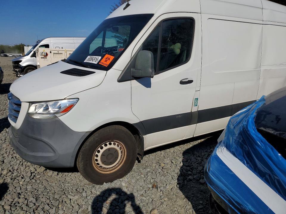 2020 Freightliner Sprinter 2500 Delivery Van