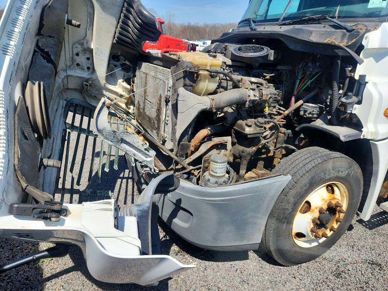 2015 Freightliner Cascadia 125 Semi Truck