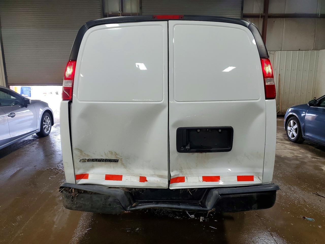 2018 Chev Express 2500