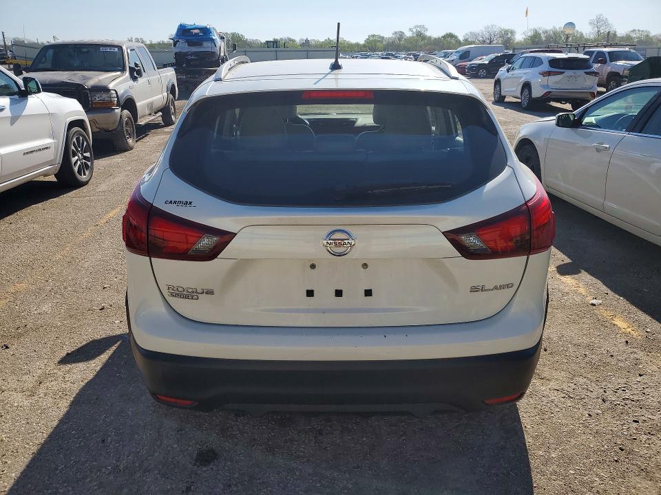 2018 Nissan Rogue Sport s