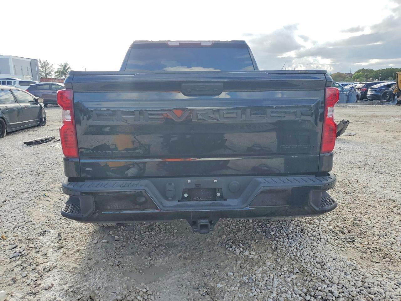 2024 Chevrolet Silverado C1500 Custom
