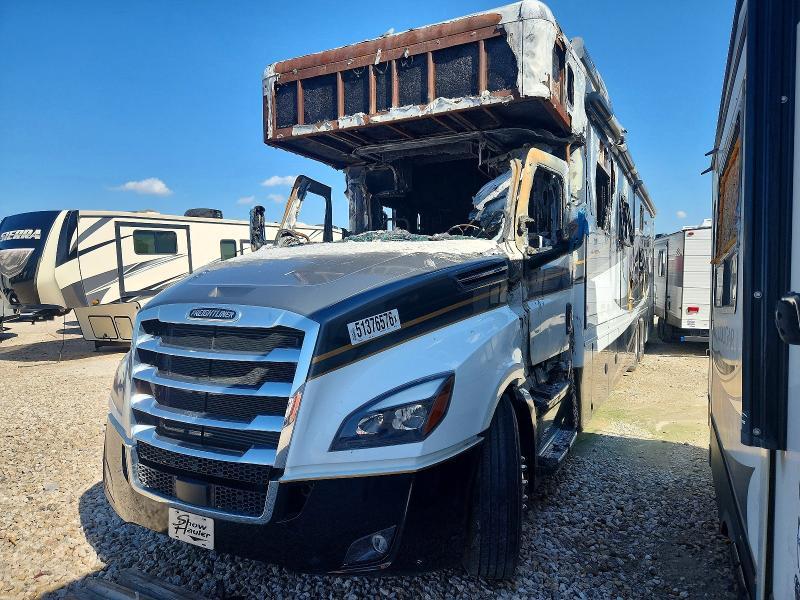 2023 Freigliner Cascadia 126