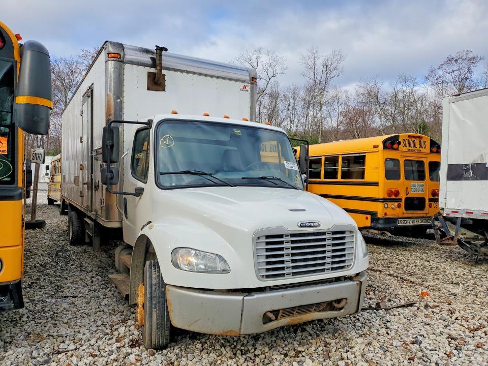 2013 Freightliner Business Class M2 BOX Truck