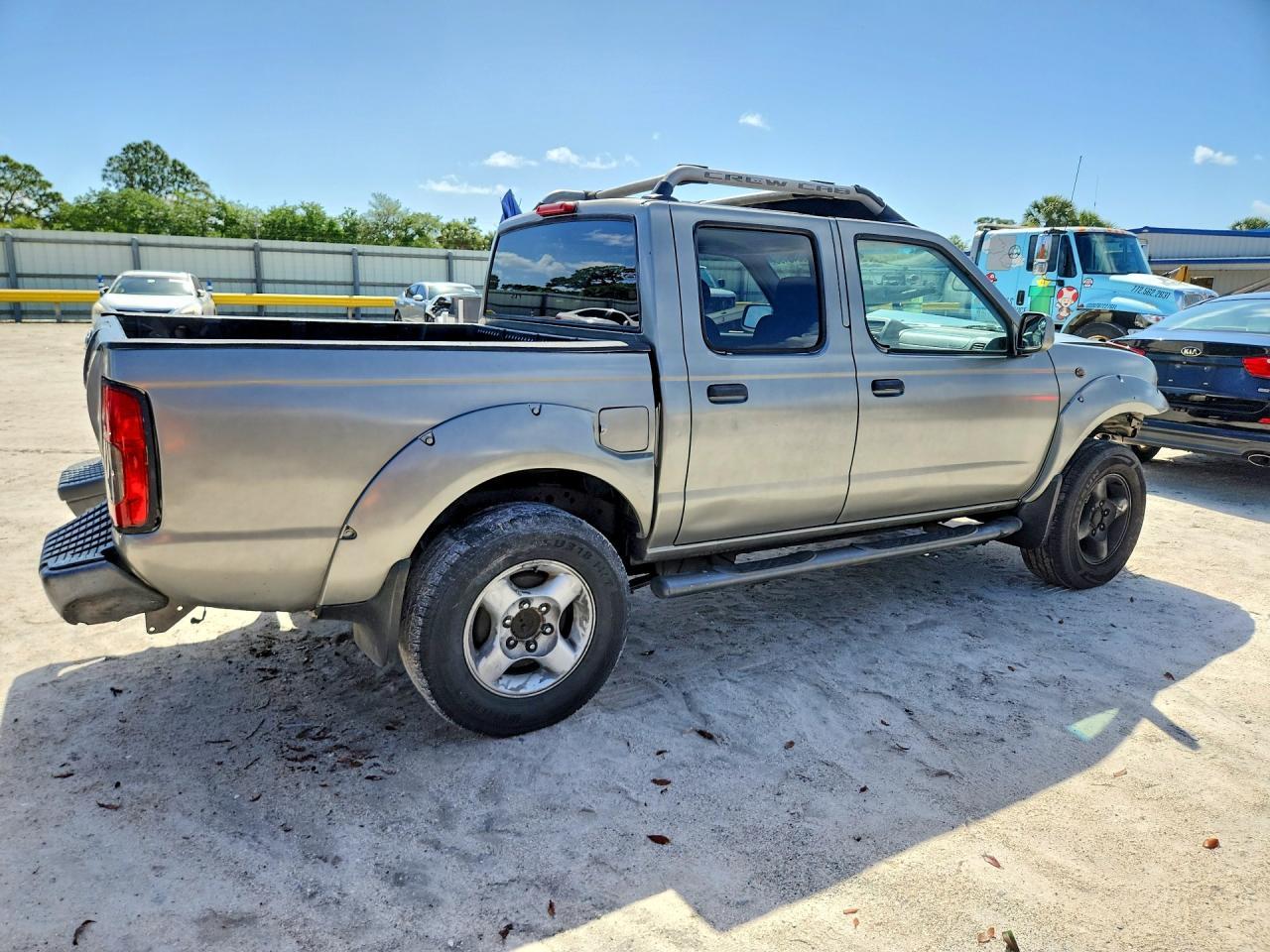 2001 Nissan Frontier XE